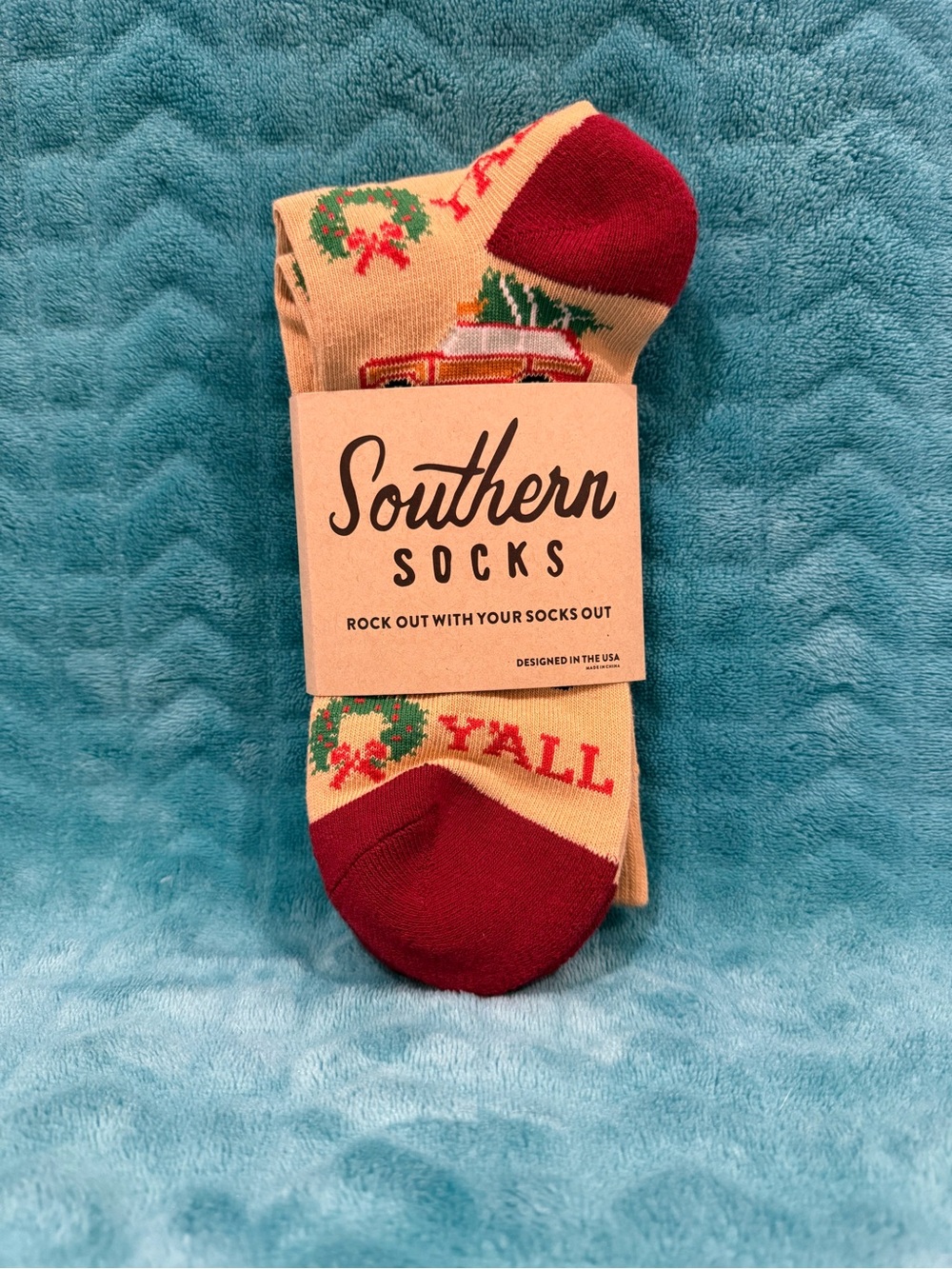 Men’s Cream & Red Holiday Crew Southern Socks
